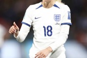 英格兰甜妹凯莉：拥有张柏芝面容和卡洛斯大腿，点球时速超伊萨克